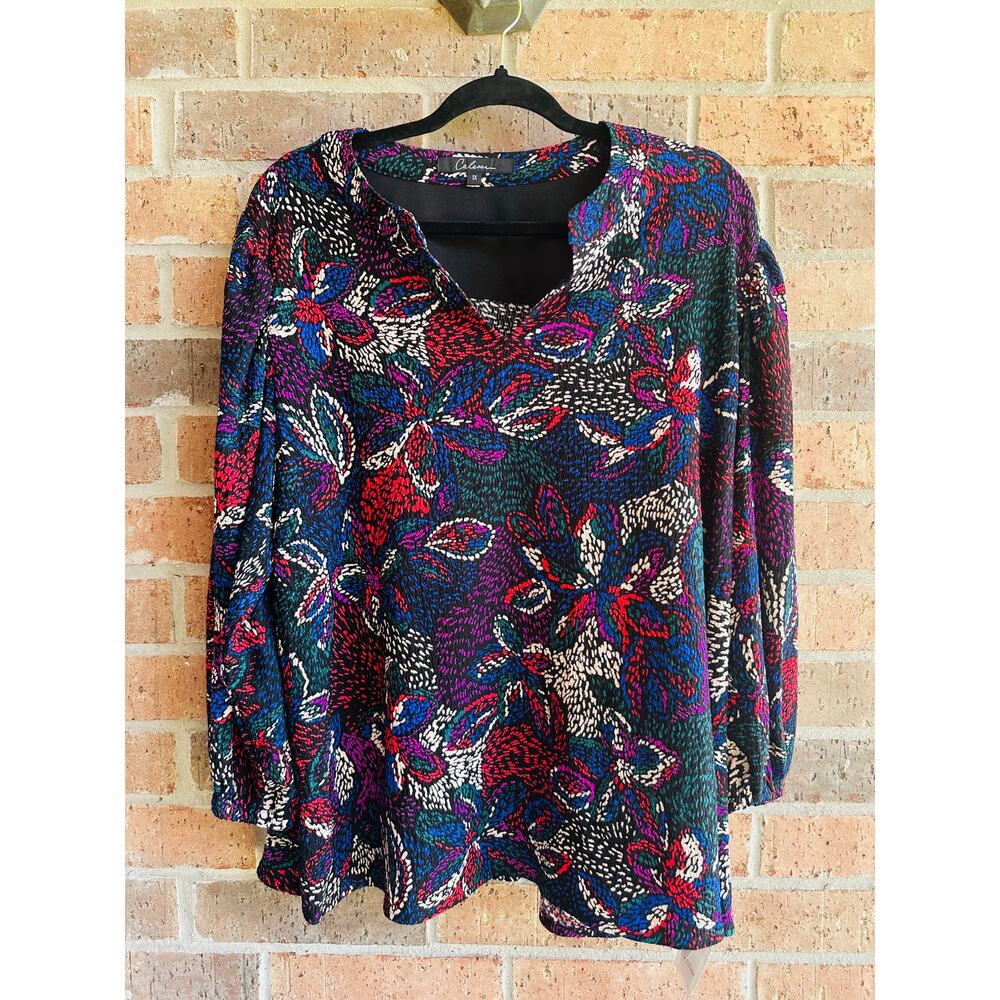 Calessa Women's Multicolor Embroidery Stretch Spilt V-Neck Blouse Tops Sz 1X NWT
